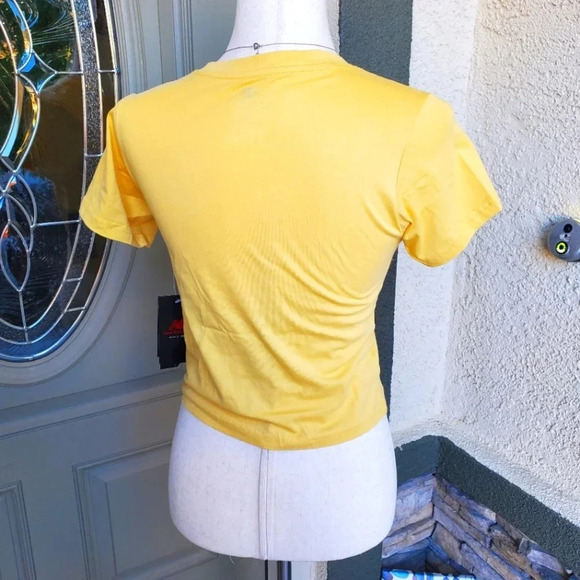 NEW BALANCE | Active Logo Graphic Cropped Tee in Yellow sz XS - Picture 2 of 6